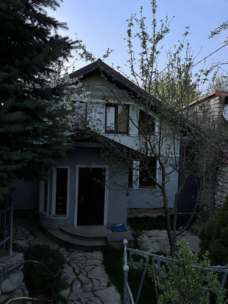 3-к.будинок з і/о та ремонтом за вул. Лисеницька - Оренда квартир Львів